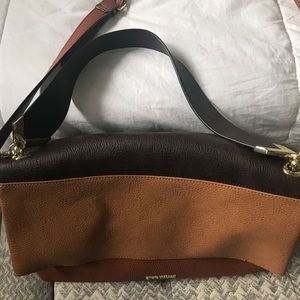 DONATING THIS WEEKEND! 💕Steven madden purse